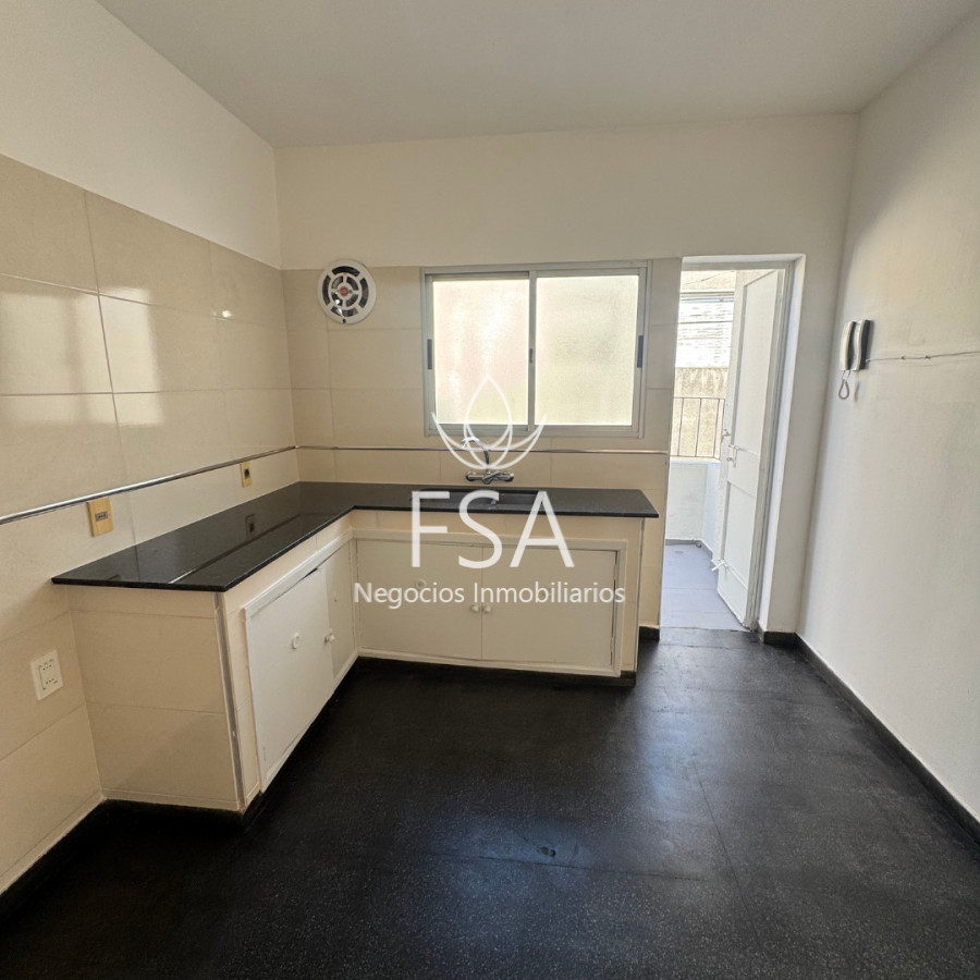 Apartamento ID.409 - Alquiler Apartamento 4 Dormitorios Malvin Sur Montevideo E