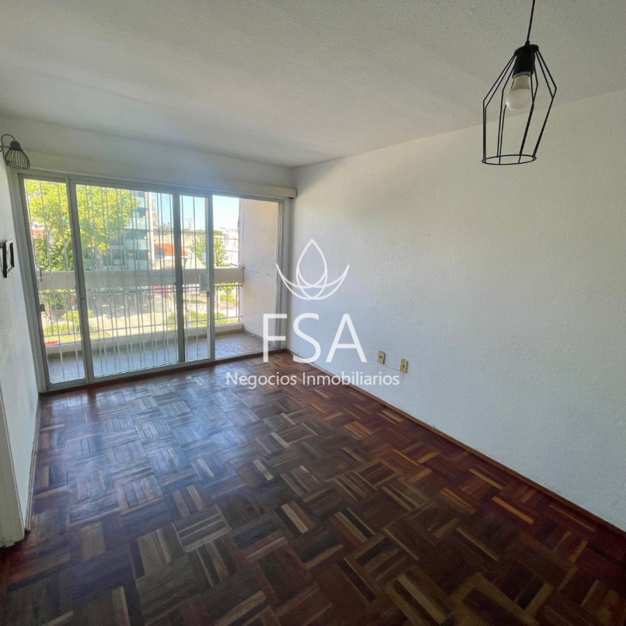 Apartamento ID.358 - Venta Apartamento 2 Dormitorios Balcón al Frente con Renta La Blanqueada Montevideo St