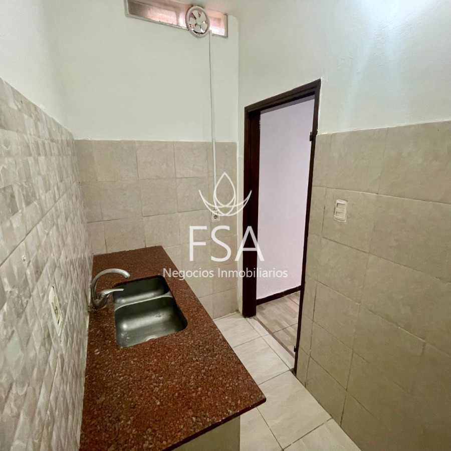 Apartamento ID.411 - Alquiler Apartamento 2 Dormitorios Patio Centro Montevideo St