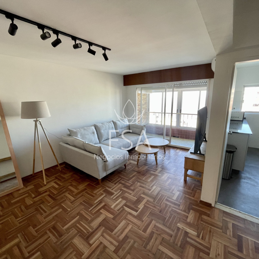 Apartamento ID.338 - Alquiler Apartamento 2 Dormitorio Amueblado Balcón Malvin Montevideo St