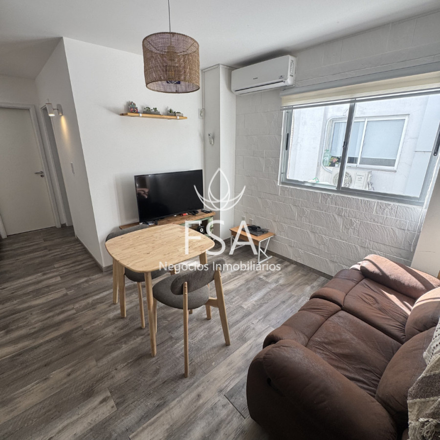 Apartamento ID.484 - Venta Apartamento 1 Dormitorios Amplia Terraza Cordón Sur Montevideo E
