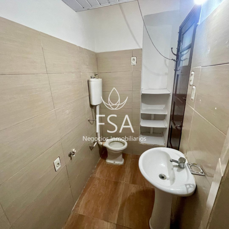 Apartamento ID.411 - Alquiler Apartamento 2 Dormitorios Patio Centro Montevideo St