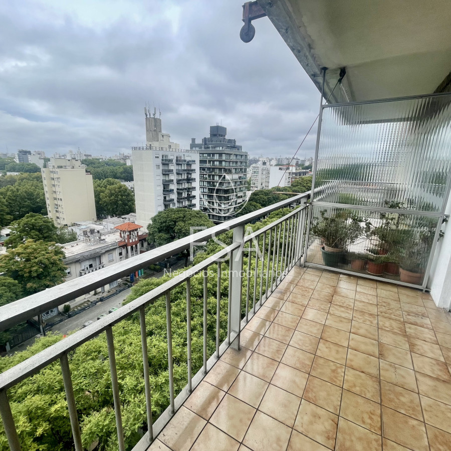 Apartamento ID.176 -  Alquiler Apartamento 3 Dormitorios Balcón al Frente Pocitos Montevideo St