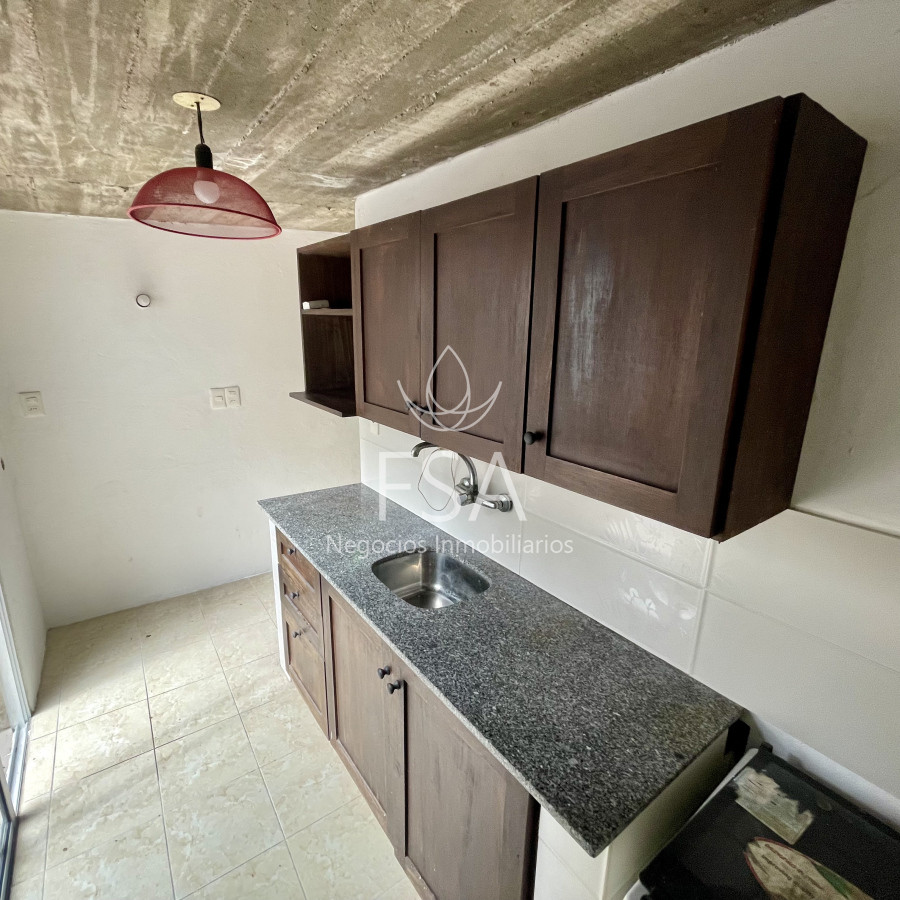 Apartamento ID.313 - Alquiler Apartamento 1 Dormitorio 2 Baños Terraza Patio Palermo Montevideo St
