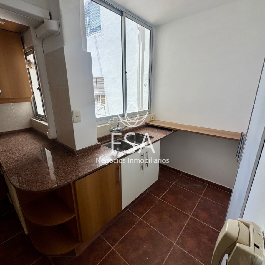 Apartamento ID.422 - Alquiler Apartamento 3 Dormitorios Garaje Punta Gorda Montevideo E
