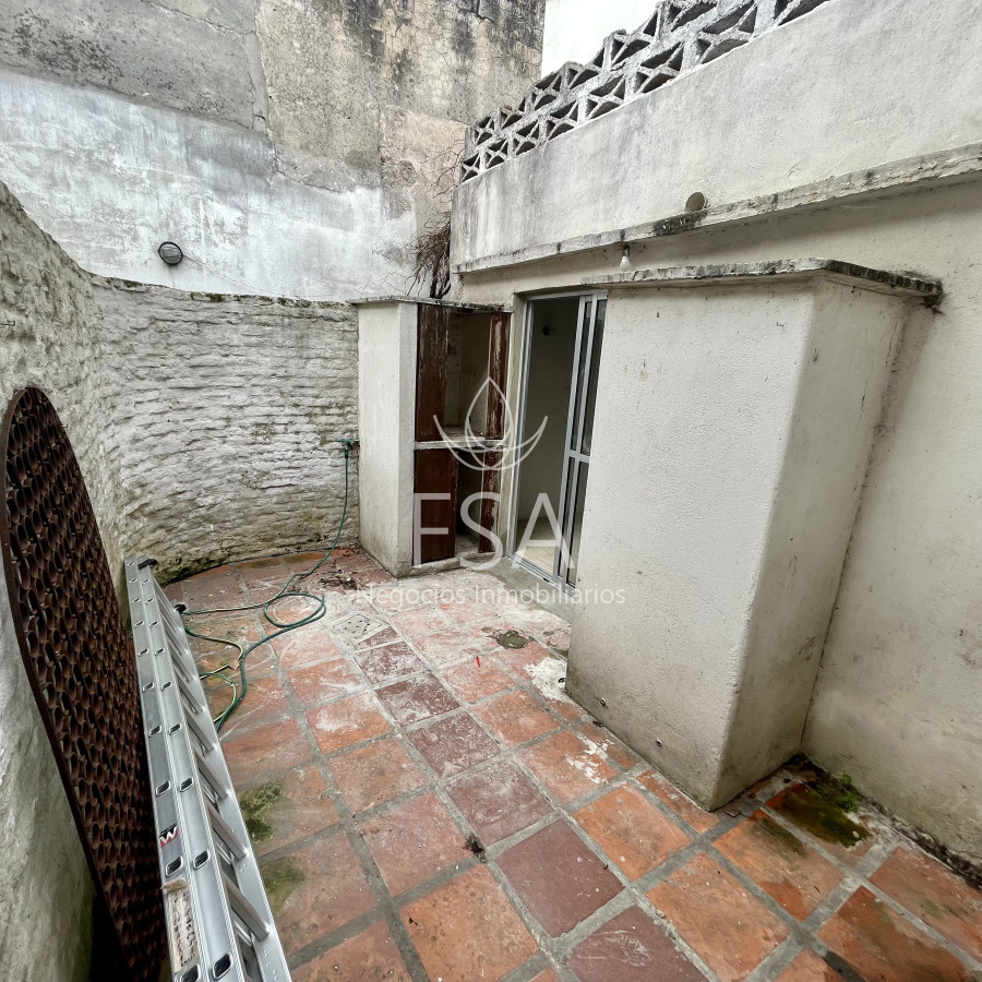Apartamento ID.313 - Alquiler Apartamento 1 Dormitorio 2 Baños Terraza Patio Palermo Montevideo St