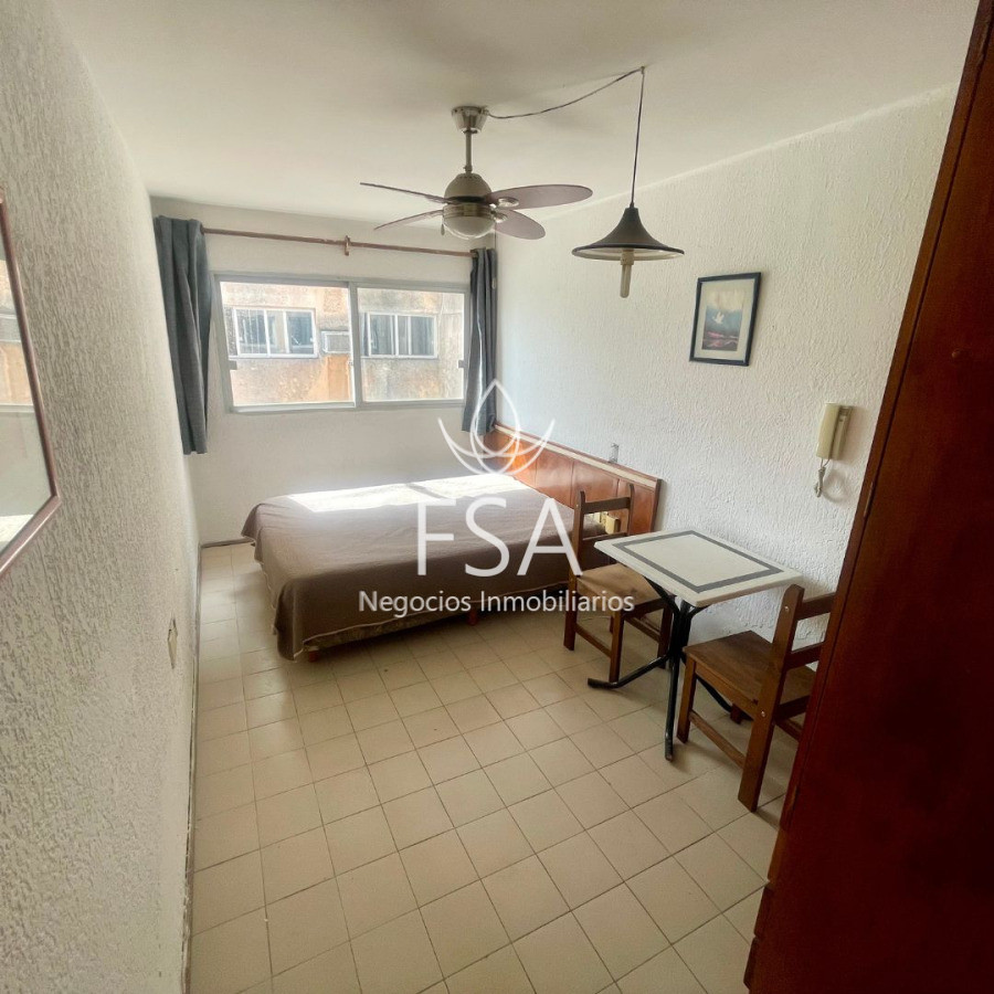 Apartamento ID.381 - Alquiler Apartamento Monoambiente Semi equipado Cordón Montevideo St