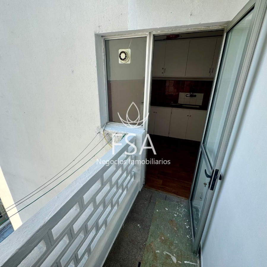 Apartamento ID.183 - Alquiler Apartamento 2 Dormitorios Terraza Centro Montevideo E