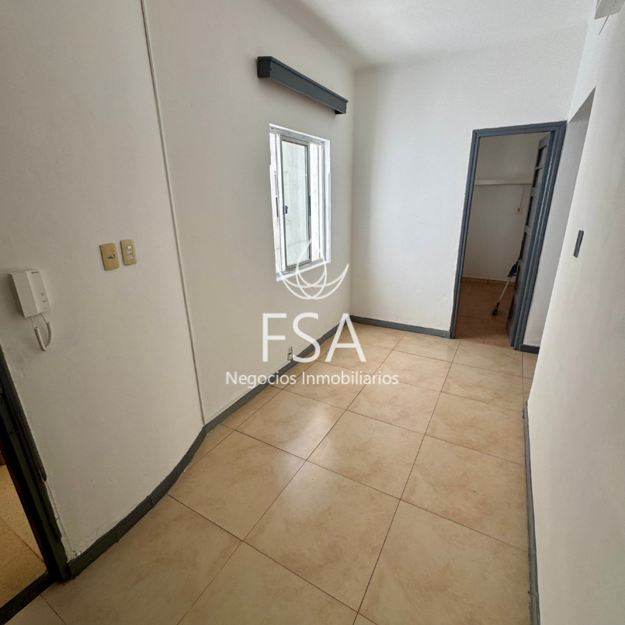 Apartamento ID.425 - Alquiler Apartamento 2+1 Dormitorios Centro Montevideo E