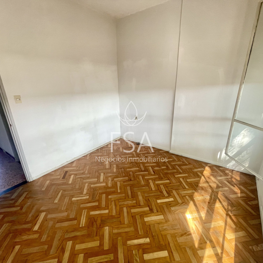 Apartamento ID.207 - Venta Apartamento 2 Dormitorios Al Frente Tres Cruces Montevideo St