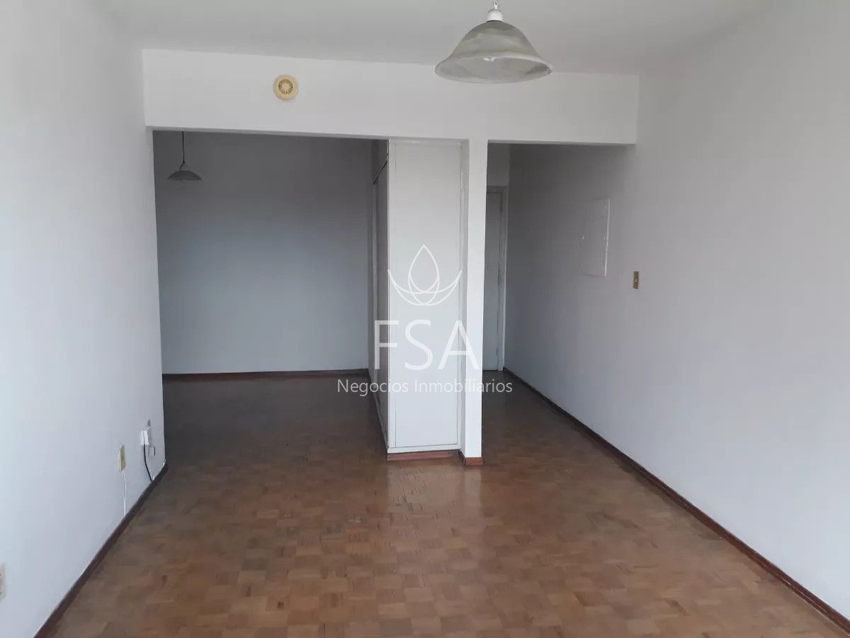 Apartamento ID.212 - Alquiler Apartamento 1 Dormitorio Centro Montevideo St
