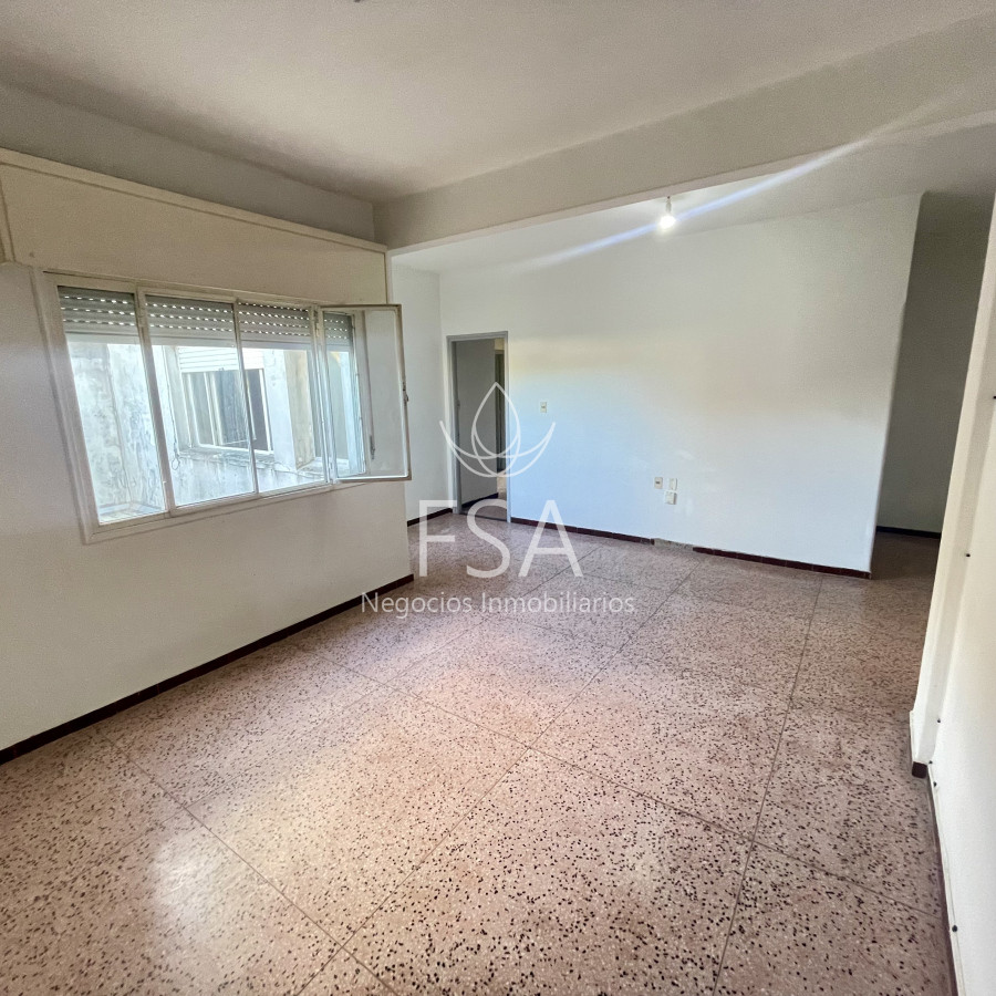 Apartamento ID.207 - Venta Apartamento 2 Dormitorios Al Frente Tres Cruces Montevideo St