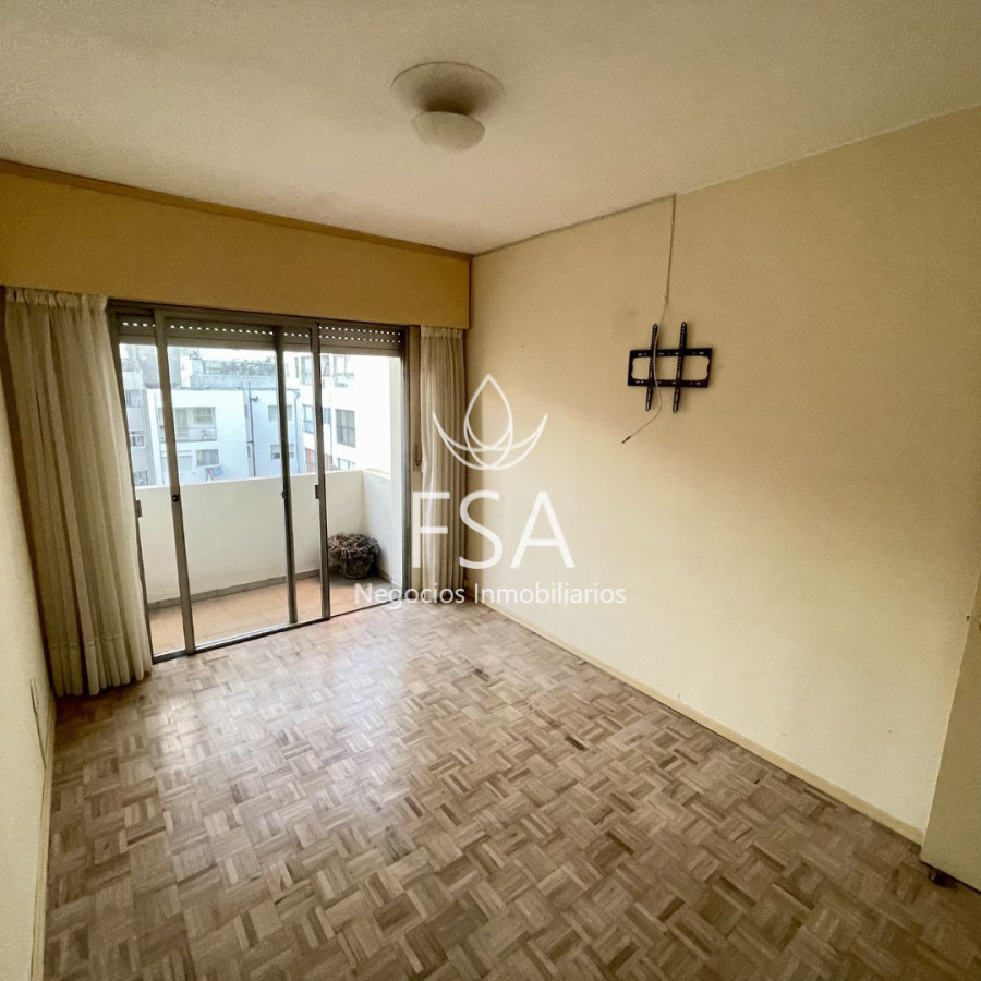 Apartamento ID.178 - Alquiler Apartamento 2 Dormitorios Balcon Al Frente Punta Carretas Montevideo St