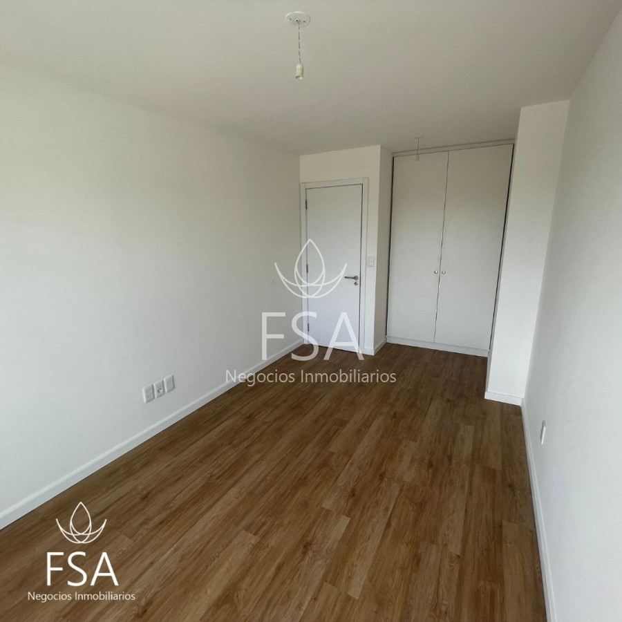 Apartamento ID.32 - Venta Apartamento 2 Dormitorios Con Renta Balcón Al Frente Tres Cruces Montevideo St