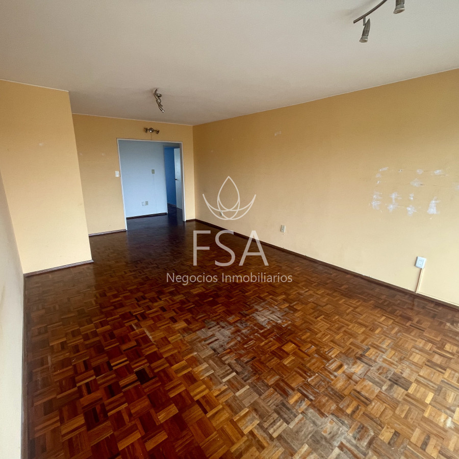 Apartamento ID.176 -  Alquiler Apartamento 3 Dormitorios Balcón al Frente Pocitos Montevideo St