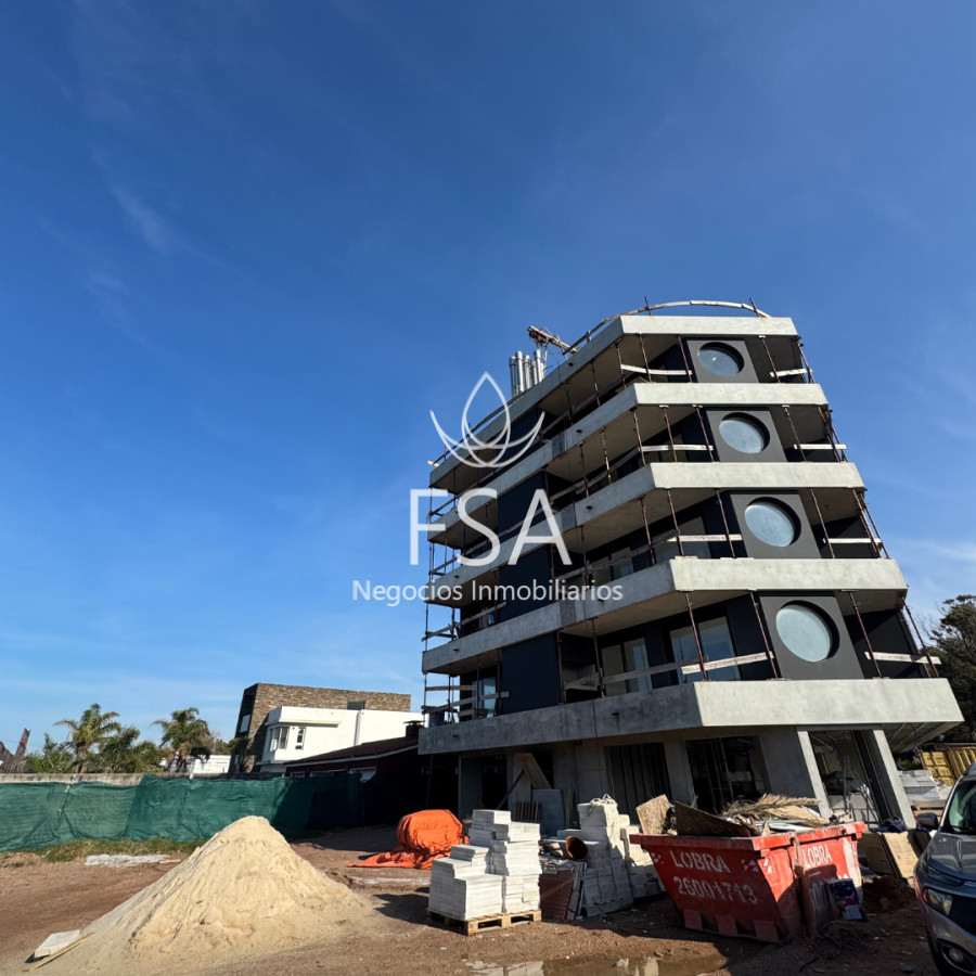 Apartamento ID.231 - Venta Apartamento 2 Dormitorios Parrillero Garage Parque Carrasco Canelones F