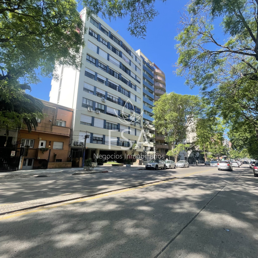 Apartamento ID.90 - Venta Apartamento 4 Dormitorios 2 Baños Garage Punta Carretas Montevideo St