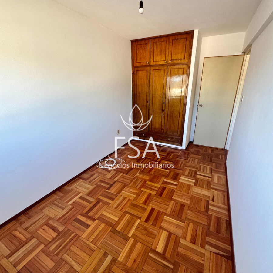 Apartamento ID.424 - Alquiler Apartamento 2 Dormitorios Garaje Parque Batlle Montevideo E