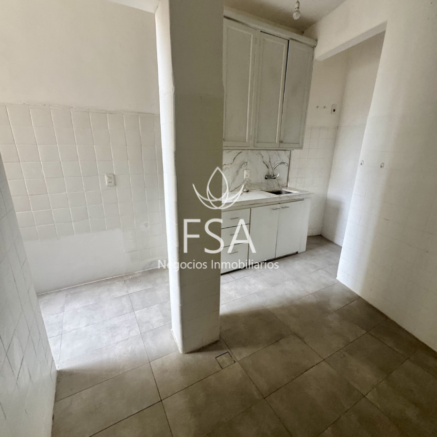 Apartamento ID.448 - Alquiler Apartamento 3 Dormitorios Balcón Prado Montevideo E