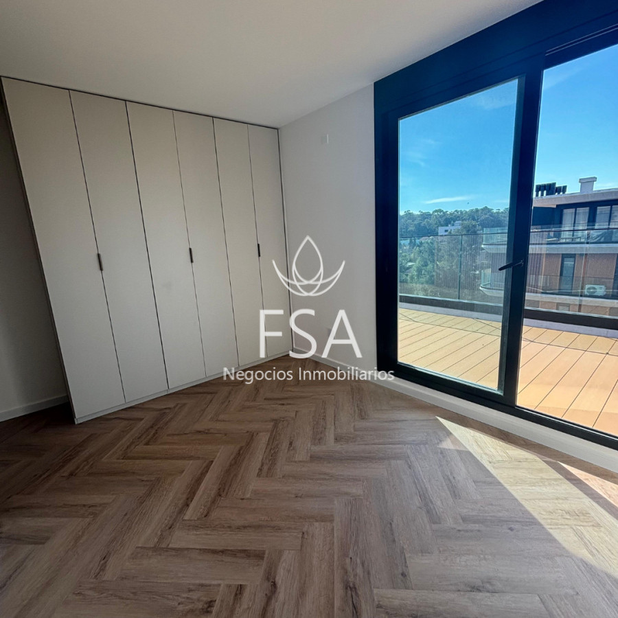 Apartamento ID.329 - Venta Penthouse 3 Dormitorios A estrenar Amplia Terraza Garaje Barra de Carrasco Canelones F