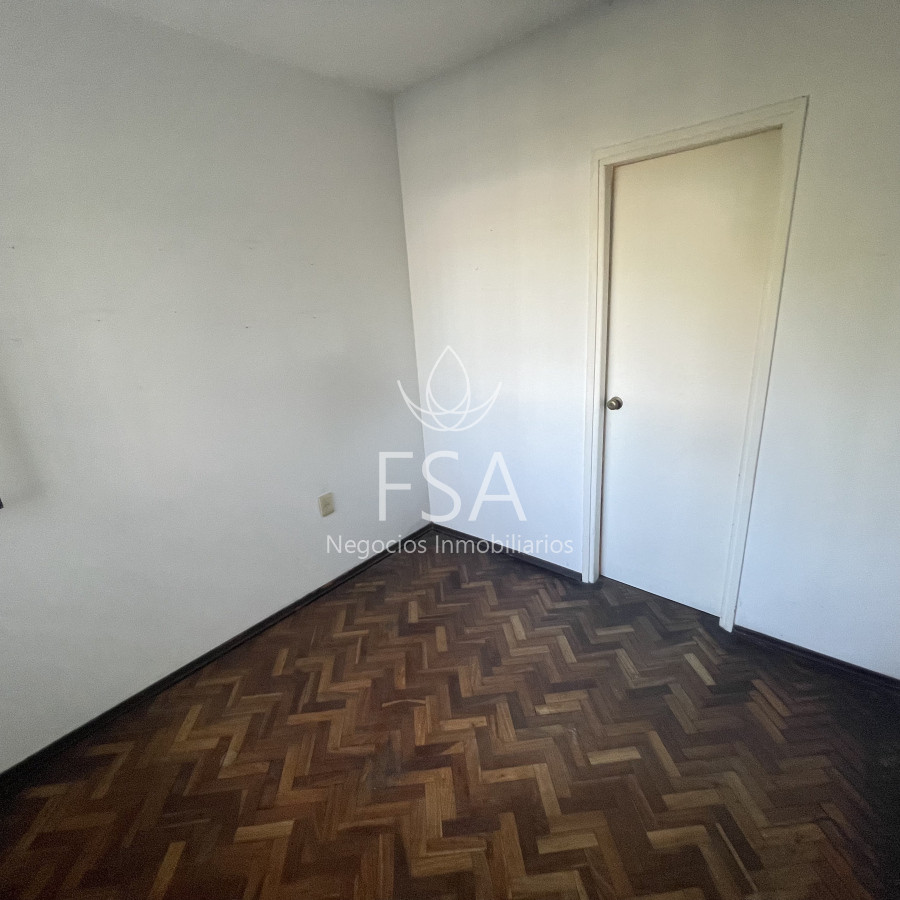 Apartamento ID.90 - Venta Apartamento 4 Dormitorios 2 Baños Garage Punta Carretas Montevideo St