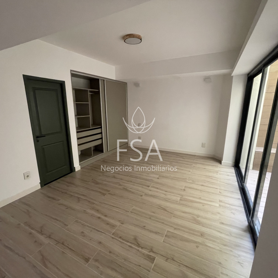 Apartamento ID.182 - Alquiler Apartamento Monoambiente Remodelado Ciudad Vieja Montevideo St