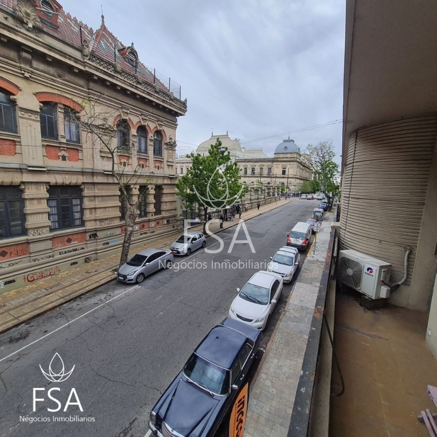 Apartamento ID.45 - Venta Apartamento 2 Dormitorios Balcón Cordon Sur Montevideo St