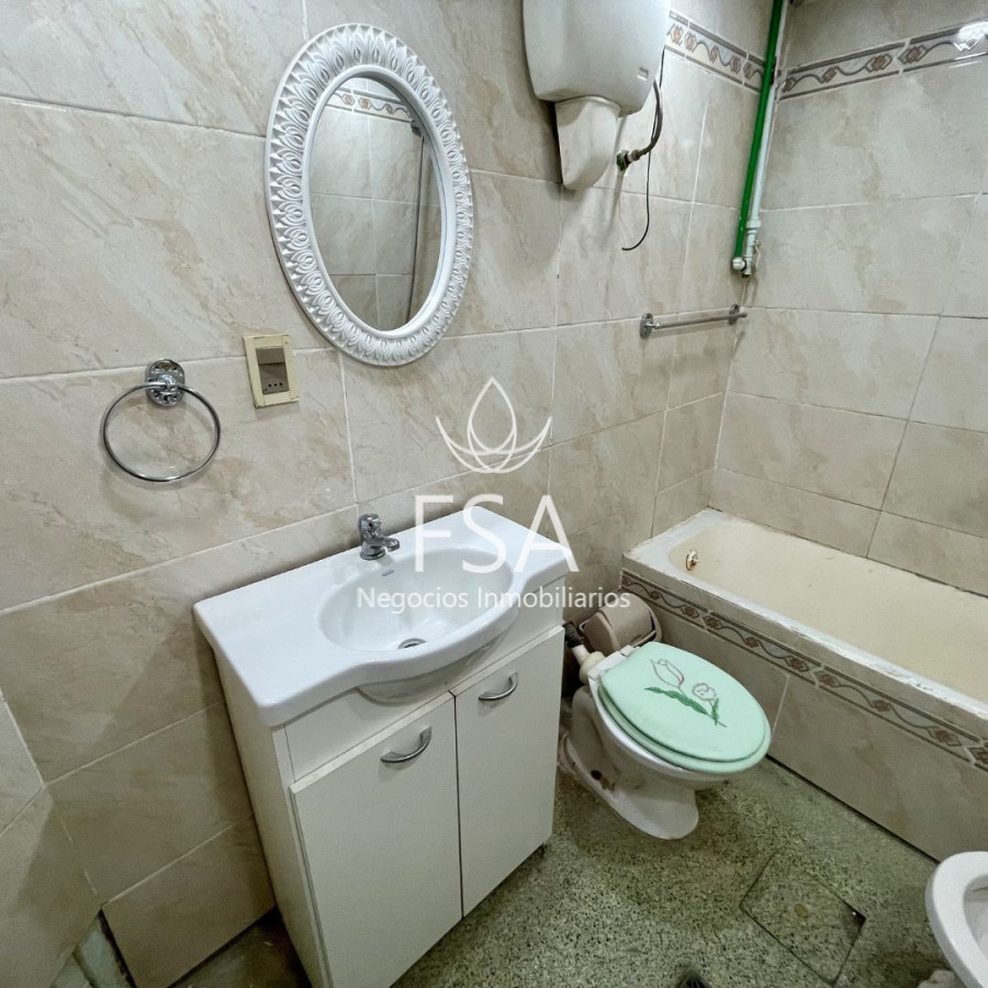 Apartamento ID.149 - Alquiler Apartamento 2 Dormitorios Patio Centro Montevideo St