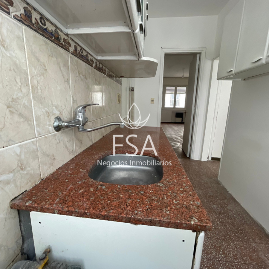 Apartamento ID.255 - Alquiler Apartamento 2 Dormitorios 2 Baños Garage Cordón Montevideo G