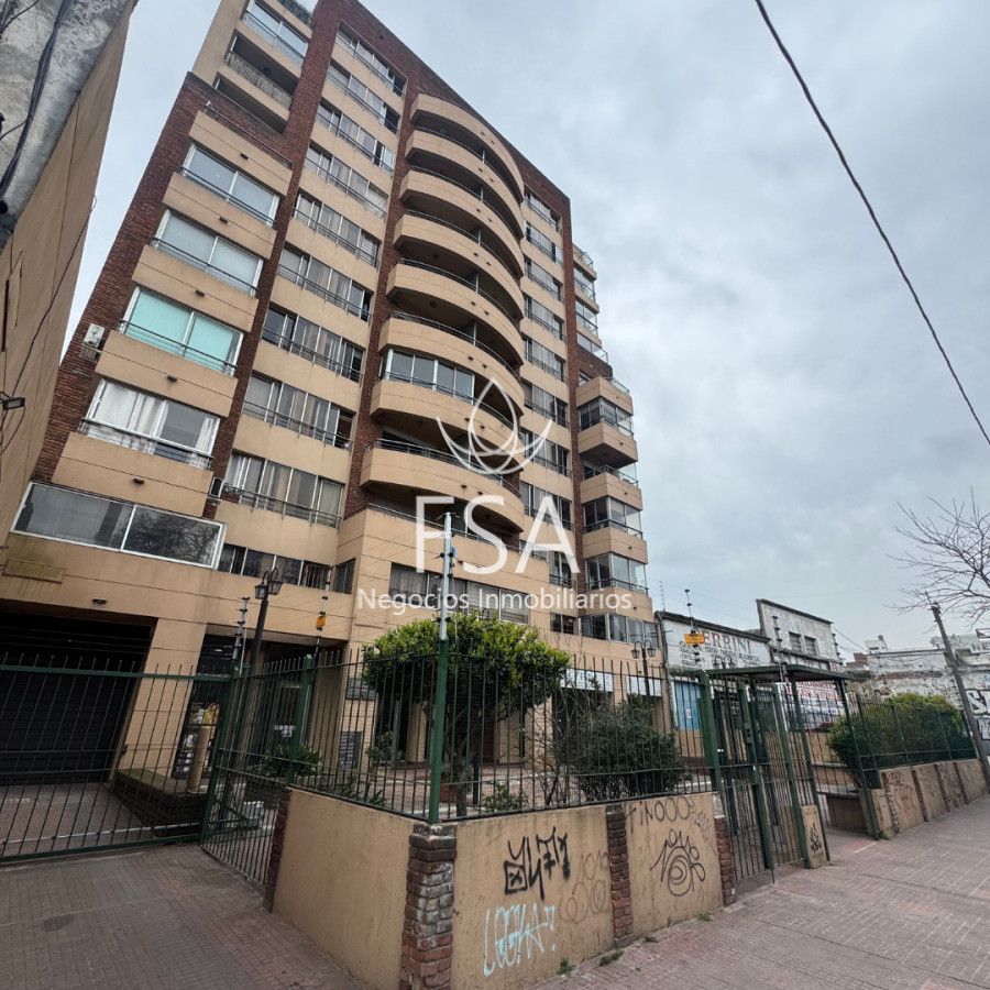 Apartamento ID.361 - Alquiler Apartamento 2 Dormitorios Balcón Garaje Aguada Montevideo E