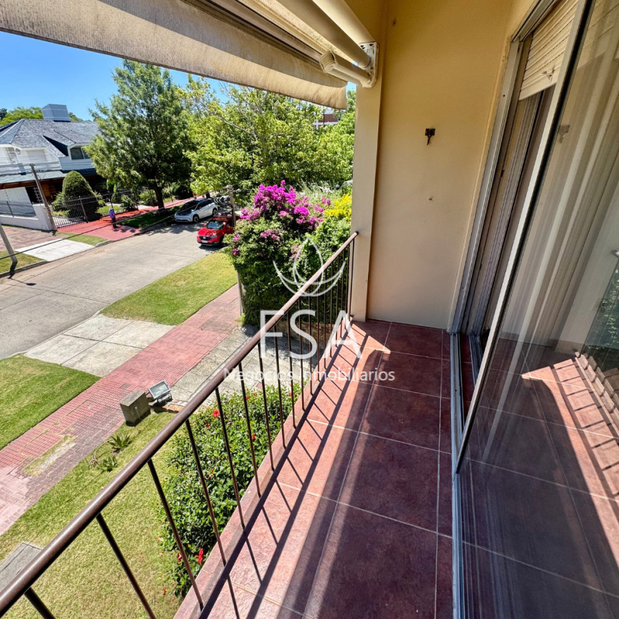 Apartamento ID.422 - Alquiler Apartamento 3 Dormitorios Garaje Punta Gorda Montevideo E