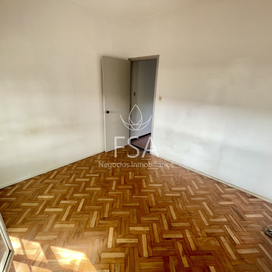 Apartamento ID.207 - Venta Apartamento 2 Dormitorios Al Frente Tres Cruces Montevideo St