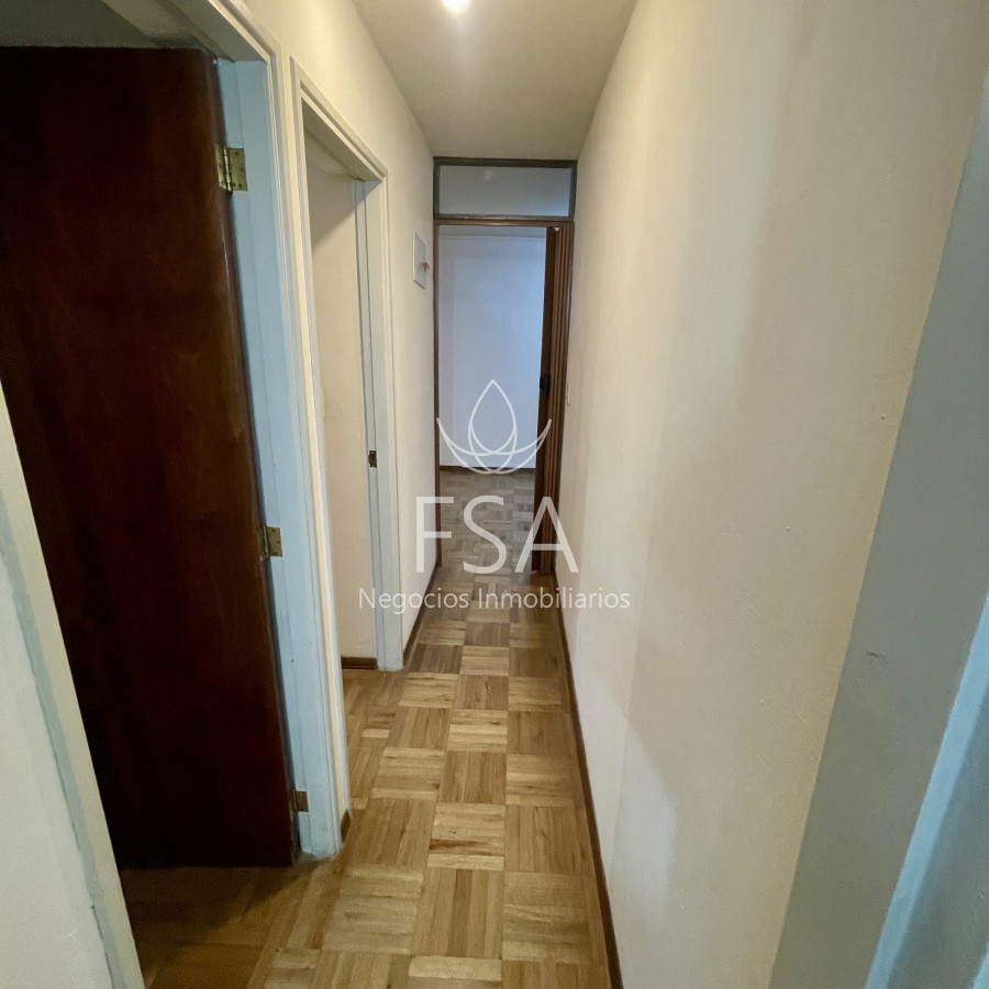 Apartamento ID.208 - Venta Apartamento 2 Dormitorios Balcón Al Frente Tres Cruces Montevideo St