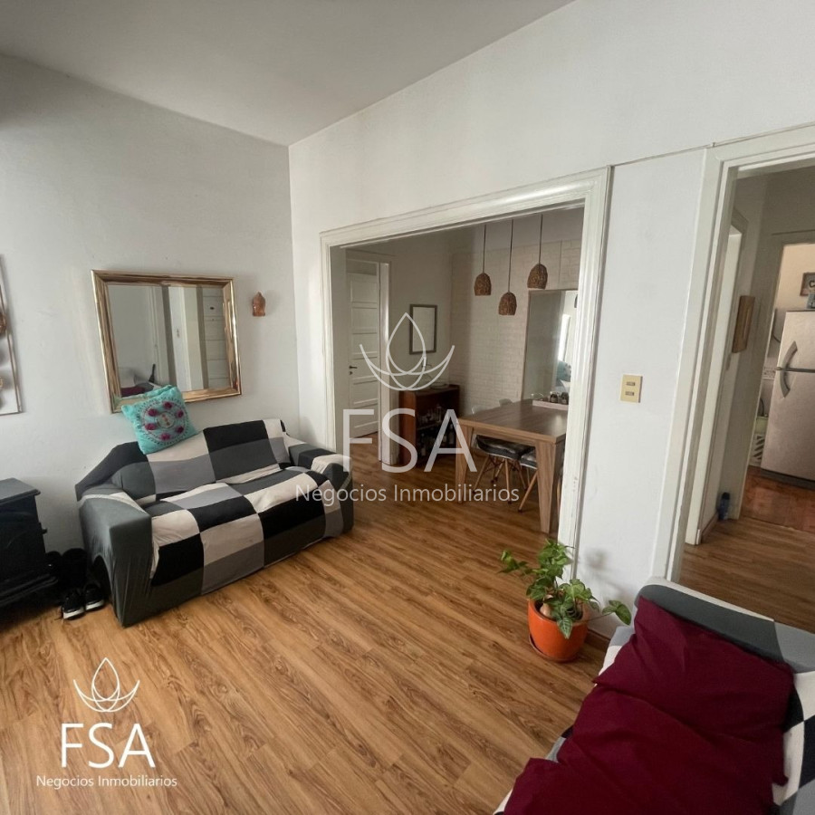 Apartamento ID.51 - Venta Apartamento 2 Dormitorios 2 Baños Balcón Centro Montevideo St
