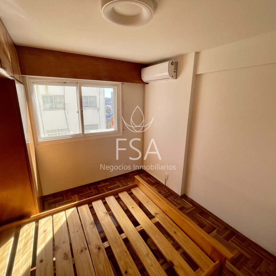 Apartamento ID.338 - Alquiler Apartamento 2 Dormitorio Amueblado Balcón Malvin Montevideo St