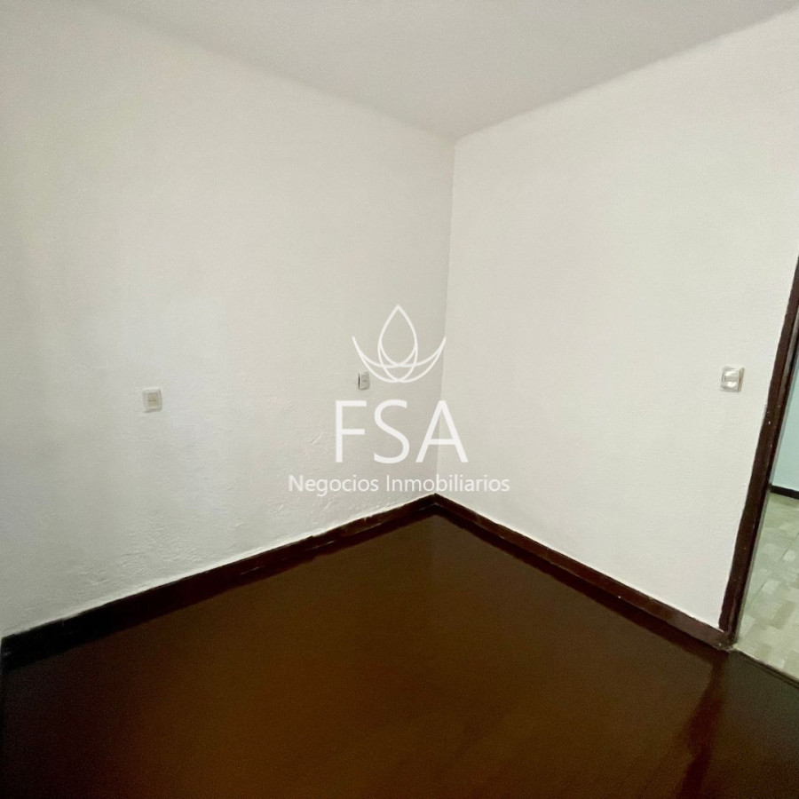 Apartamento ID.411 - Alquiler Apartamento 2 Dormitorios Patio Centro Montevideo St