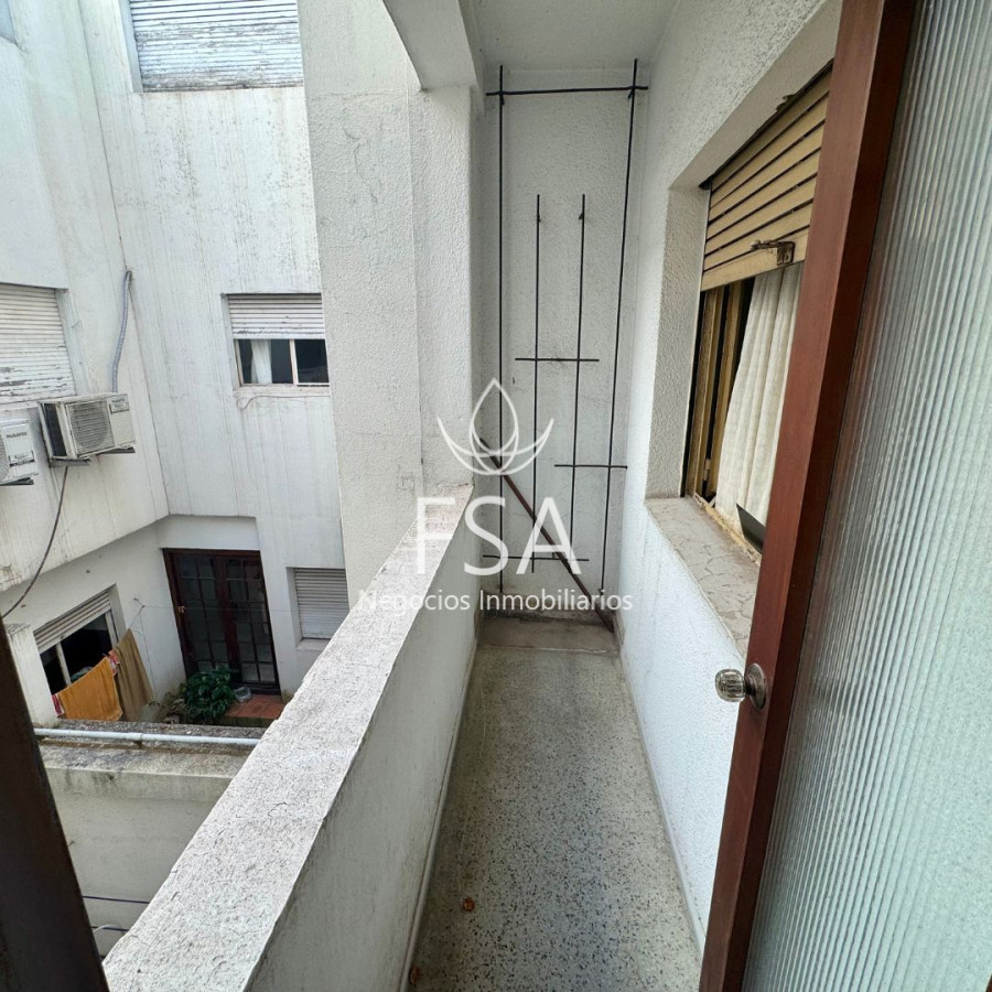 Apartamento ID.138 - Venta Apartamento 3 Plantas 6 Dormitorios 4 Baños 350 mts Barrio Sur Montevideo E