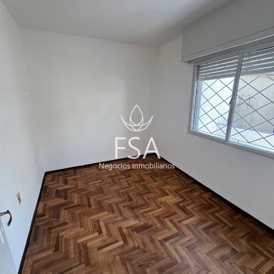 Apartamento ID.409 - Alquiler Apartamento 4 Dormitorios Malvin Sur Montevideo E