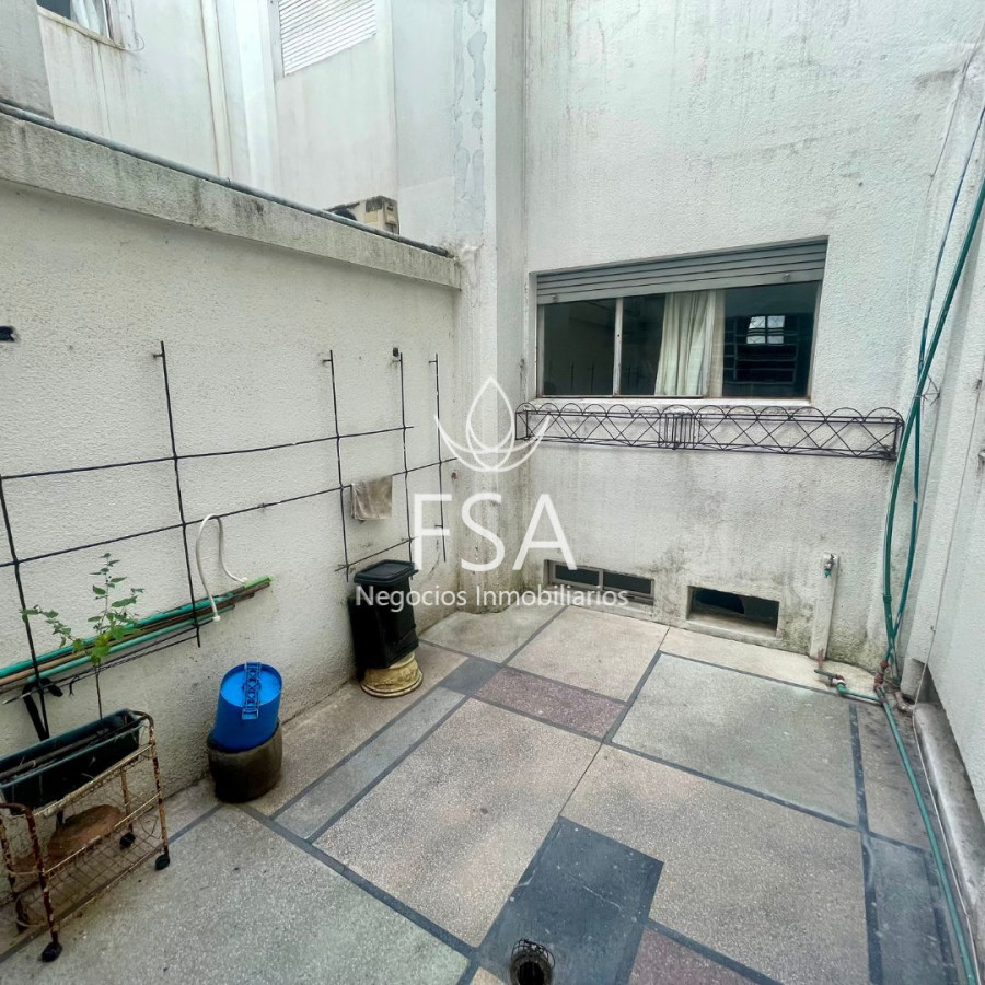 Apartamento ID.138 - Venta Apartamento 3 Plantas 6 Dormitorios 4 Baños 350 mts Barrio Sur Montevideo E