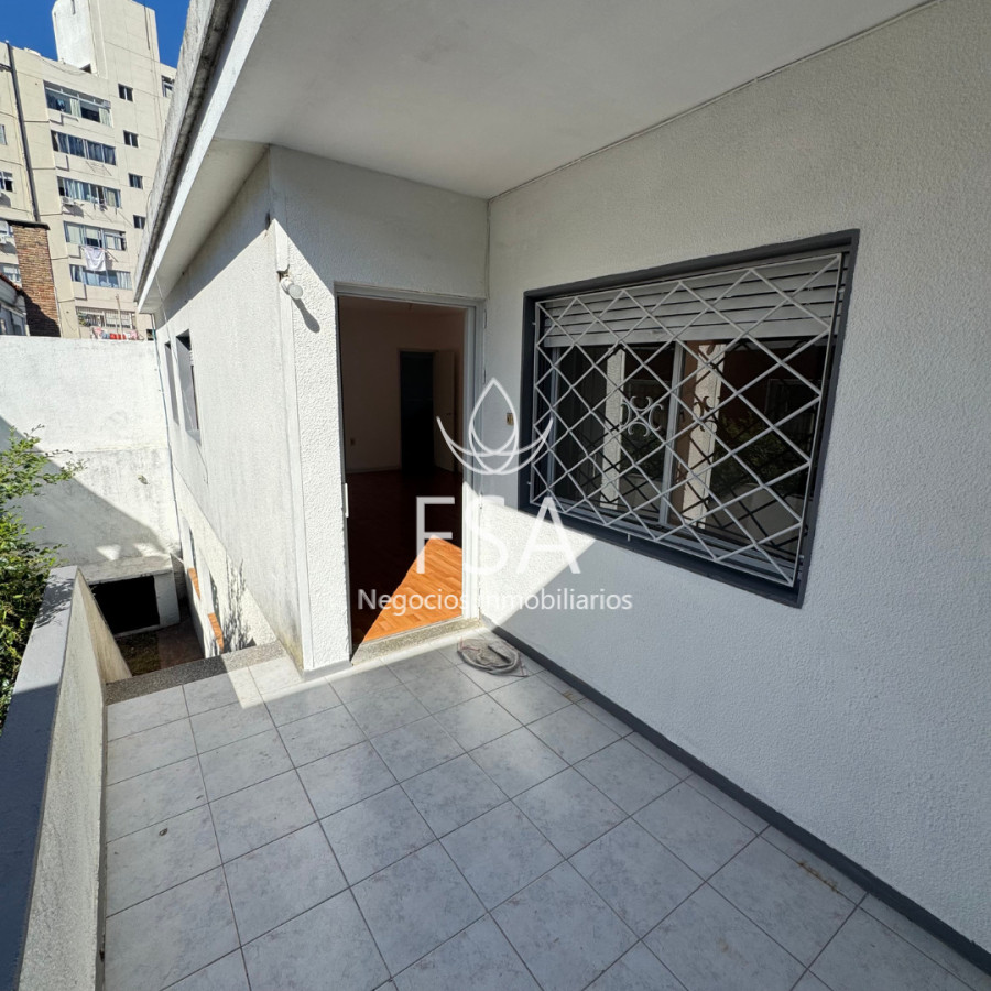 Apartamento ID.409 - Alquiler Apartamento 4 Dormitorios Malvin Sur Montevideo E
