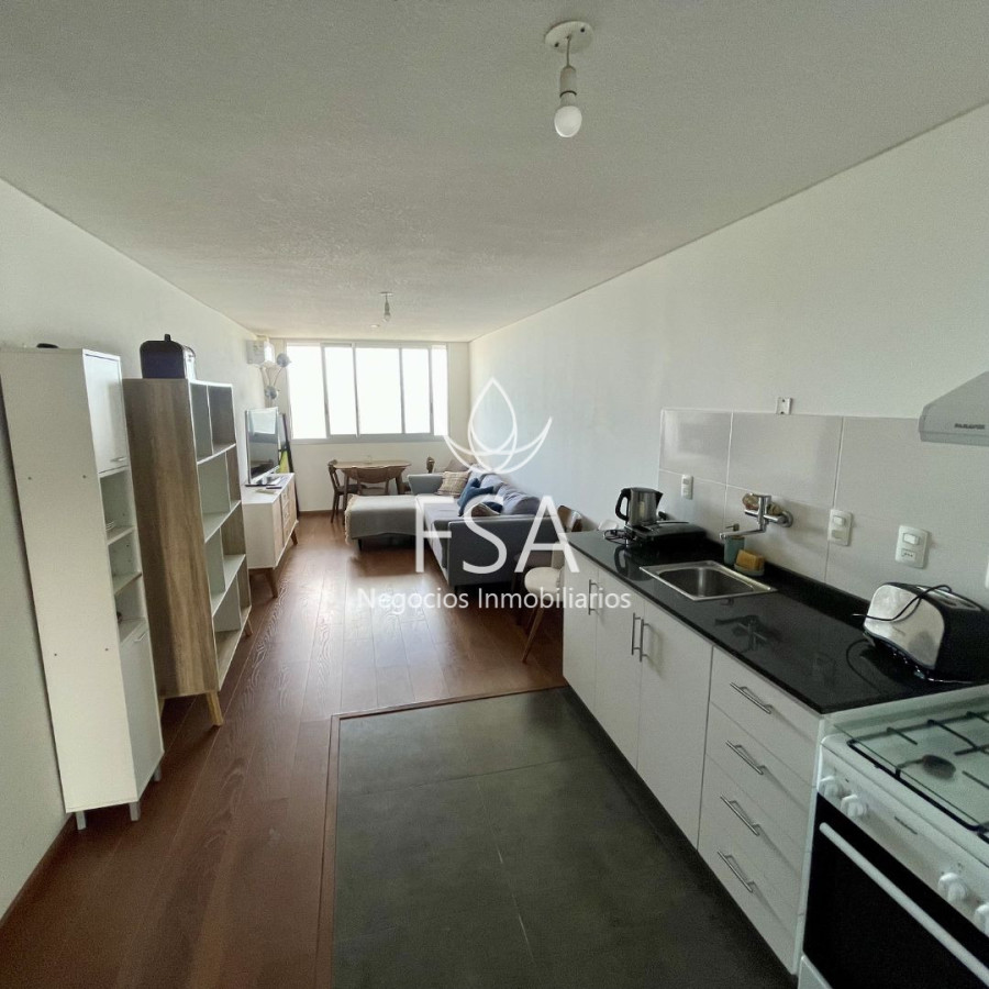 Apartamento ID.450 - Alquiler Apartamento 1 Dormitorio Amueblado Balcón Ciudad Vieja Montevideo St