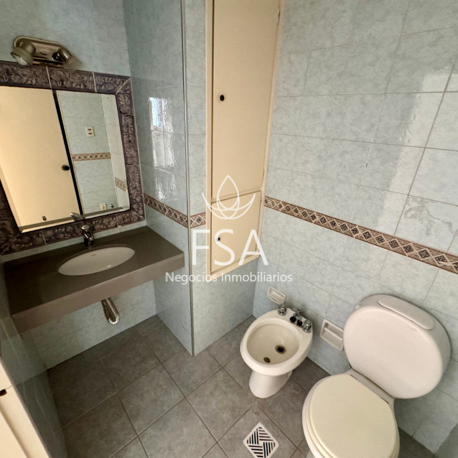 Apartamento ID.301 - Venta Apartamento 2 Dormitorios Garaje Punta Carretas Montevideo E