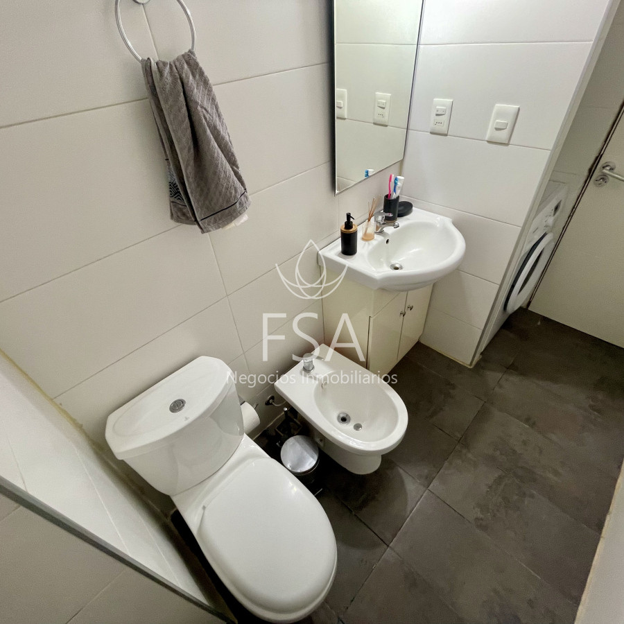 Apartamento ID.52 - Venta Apartamento 1 Dormitorio Balcón Con Renta Centro Montevideo St