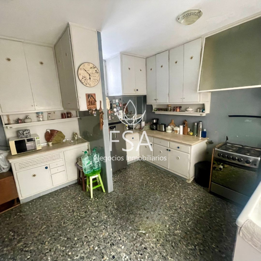Apartamento ID.138 - Venta Apartamento 3 Plantas 6 Dormitorios 4 Baños 350 mts Barrio Sur Montevideo E