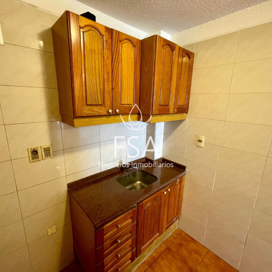 Apartamento ID.365 - Alquiler Apartamento Monoambiente con Divisiones Balcón Pocitos Montevideo St