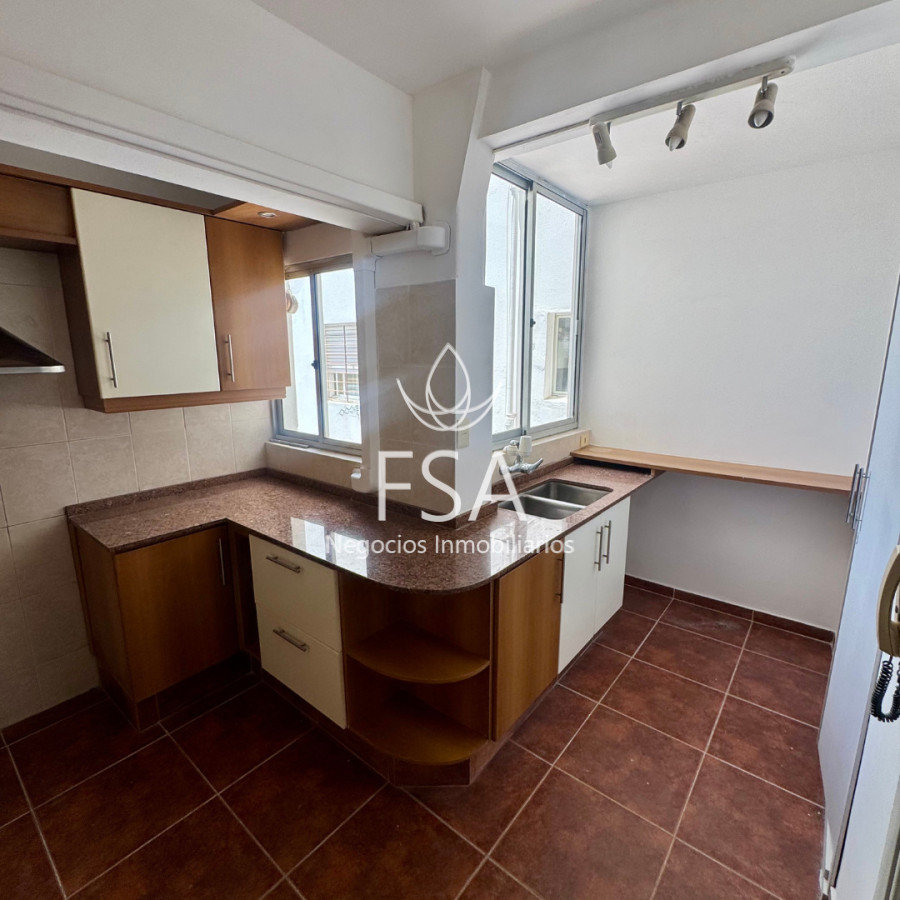 Apartamento ID.422 - Alquiler Apartamento 3 Dormitorios Garaje Punta Gorda Montevideo E