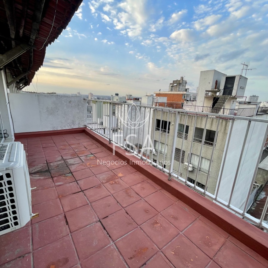 Apartamento ID.335 - Alquiler Apartamento 1 Dormitorio Terraza Exclusiva Semi Amueblado Cordon Montevideo St