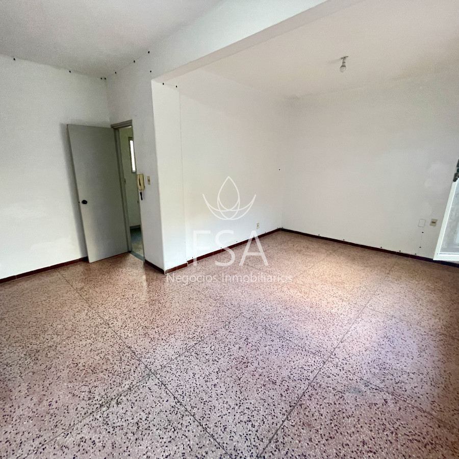 Apartamento ID.207 - Venta Apartamento 2 Dormitorios Al Frente Tres Cruces Montevideo St