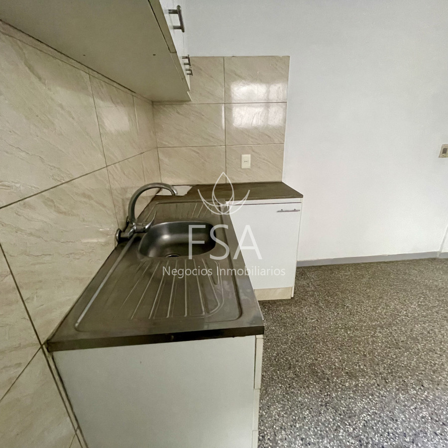 Apartamento ID.207 - Venta Apartamento 2 Dormitorios Al Frente Tres Cruces Montevideo St