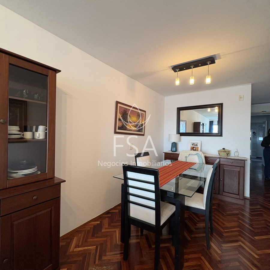 Apartamento ID.391 - Alquiler Apartamento 2 Dormitorios Vista al mar Malvín Montevideo Ev